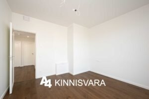 Suurekivi Kodud siseviimistlus Tume