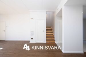 Suurekivi Kodud siseviimistlus Tume